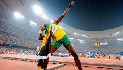 -瑞士马术队在巴黎奥运会盛装舞步赛中获得第六名，成绩可圈可点。