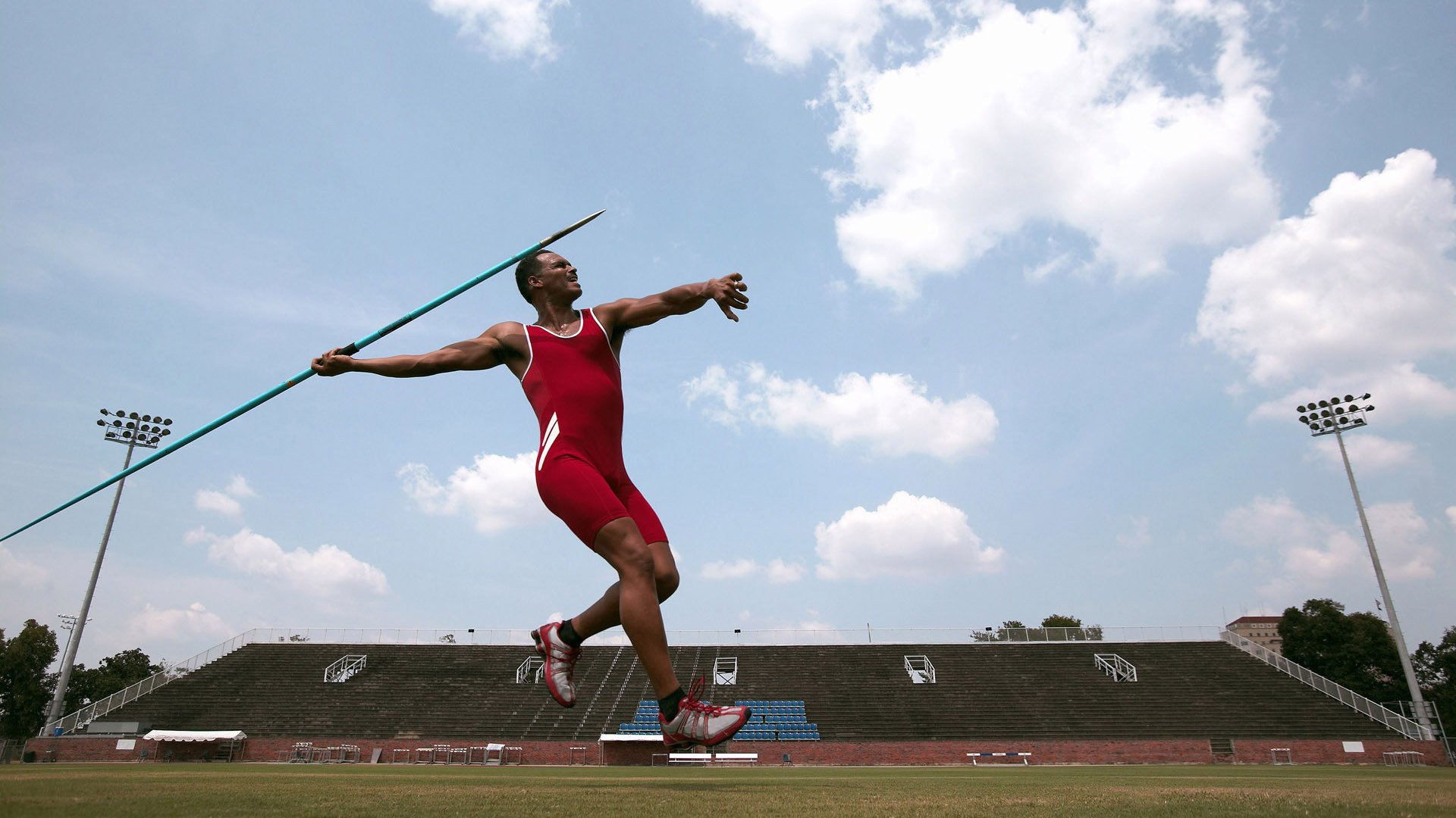 _全民健身跑步周:活力城市开启_,全民健身跑道